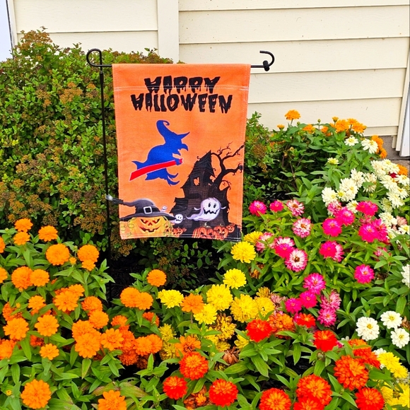 Buffalo Bills Halloween Garden Sign 12'x18' Doubled Sided Post Included ●New● - Picture 1 of 6